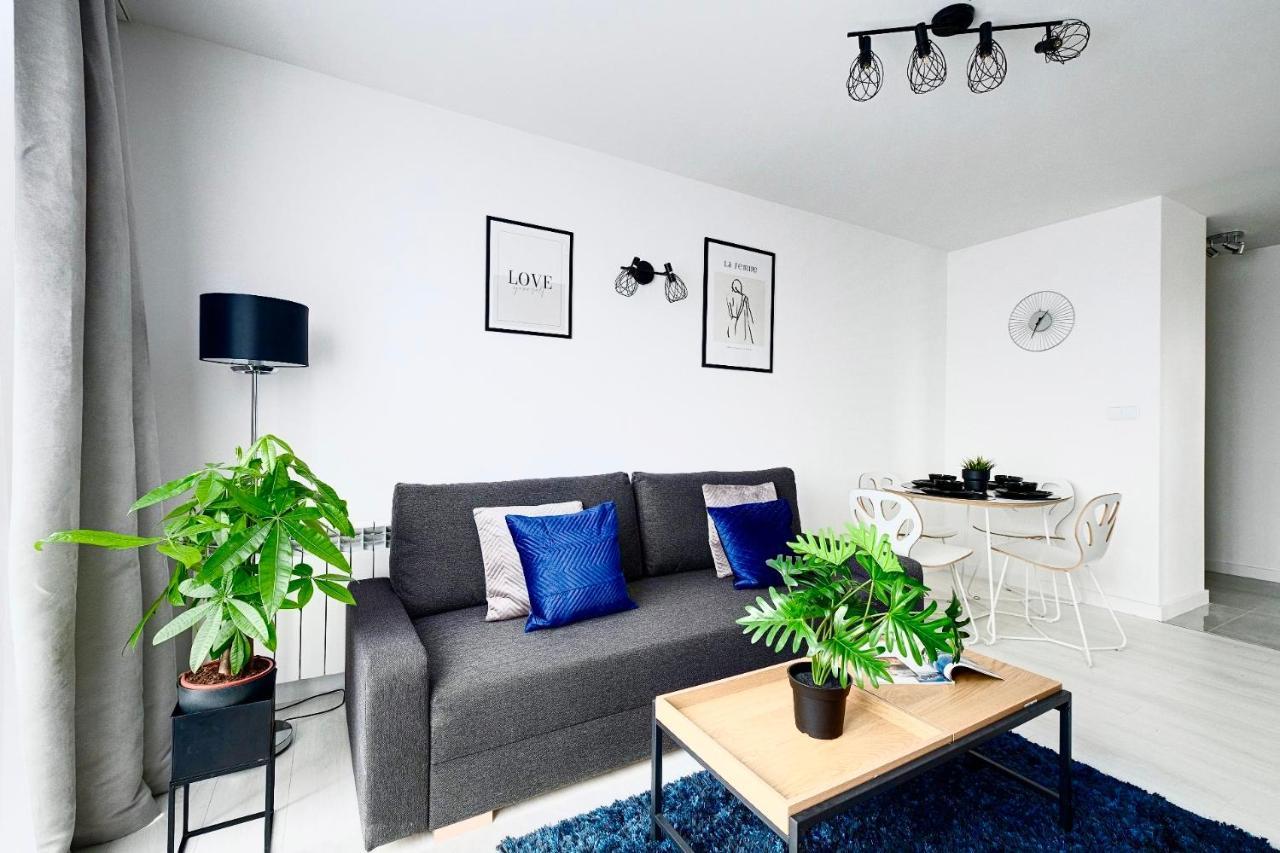 Ferienwohnung Warsaw Inside Solec With Private Parking Exterior foto